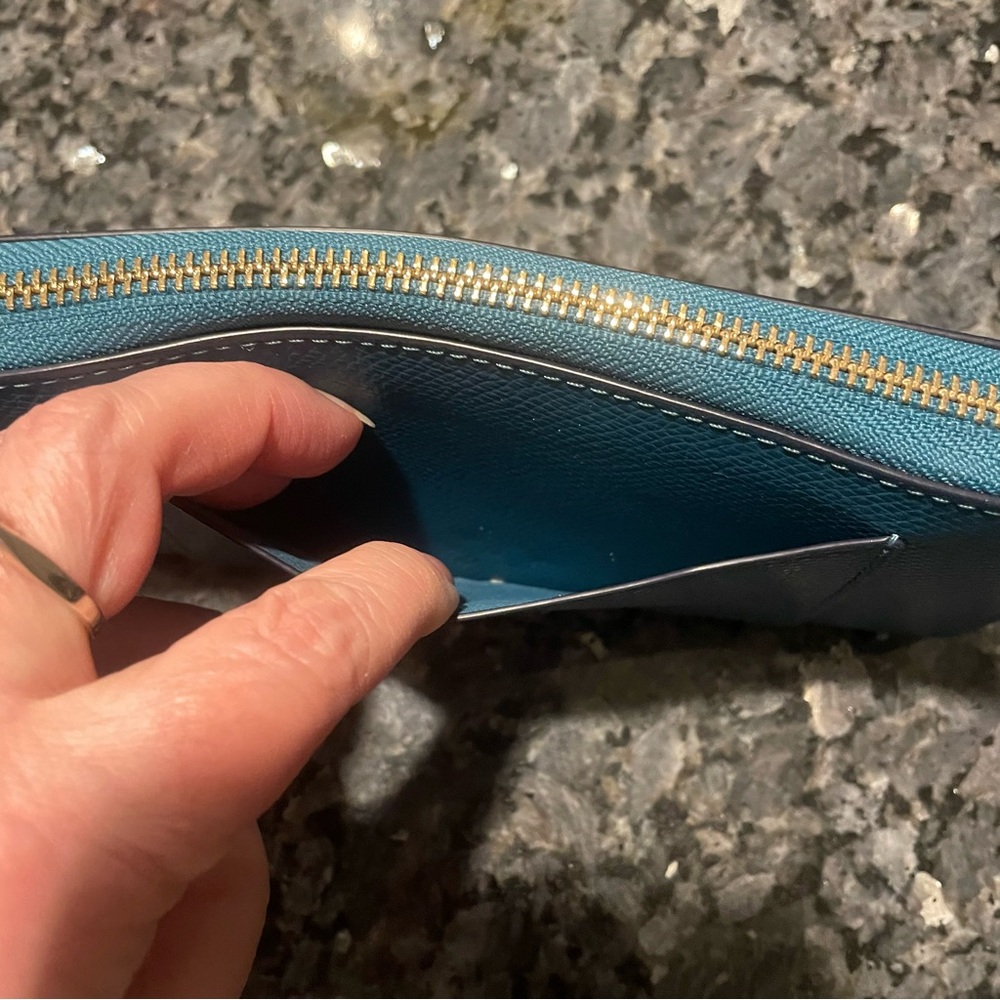 Coach Teal Blue Leather Long Wallet No callouts Like New - Picture 5 of 14